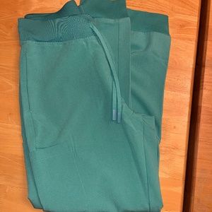 Mandala 9 pocket joggers SMALL NWOT